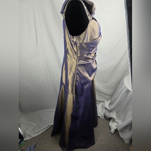 Alex Evenings Iradesent Purple & Gold Sleeveless Evening Gown W/Wrap Sz 16 - Picture 9 of 15